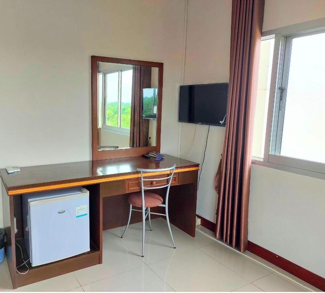 Kp Hotel Udonthani Kumphawapi Экстерьер фото